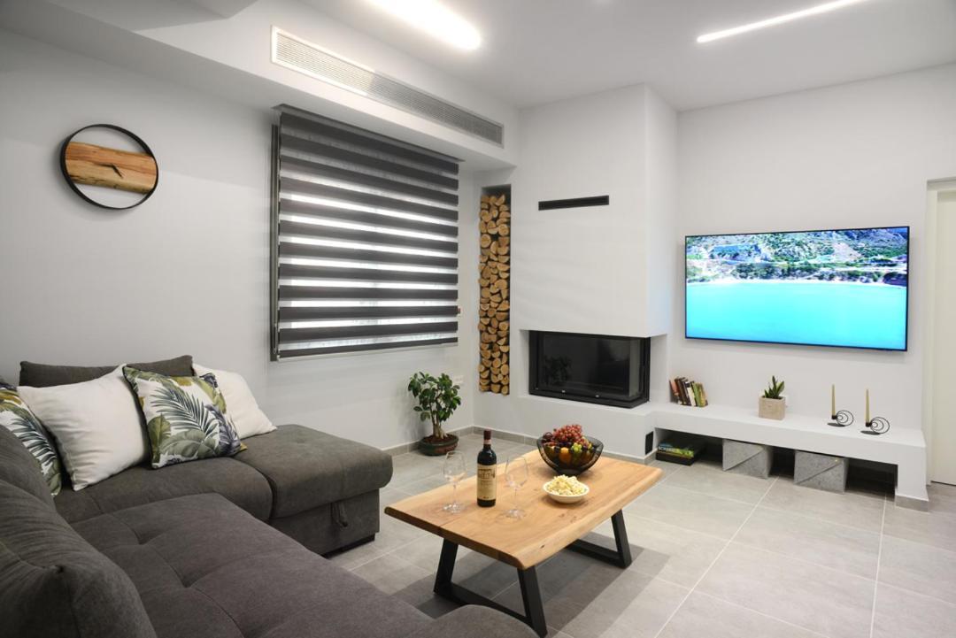 Damona 2Br Luxury Home With Garden - Κοντά Στο Κέντρο Iraklion Buitenkant foto