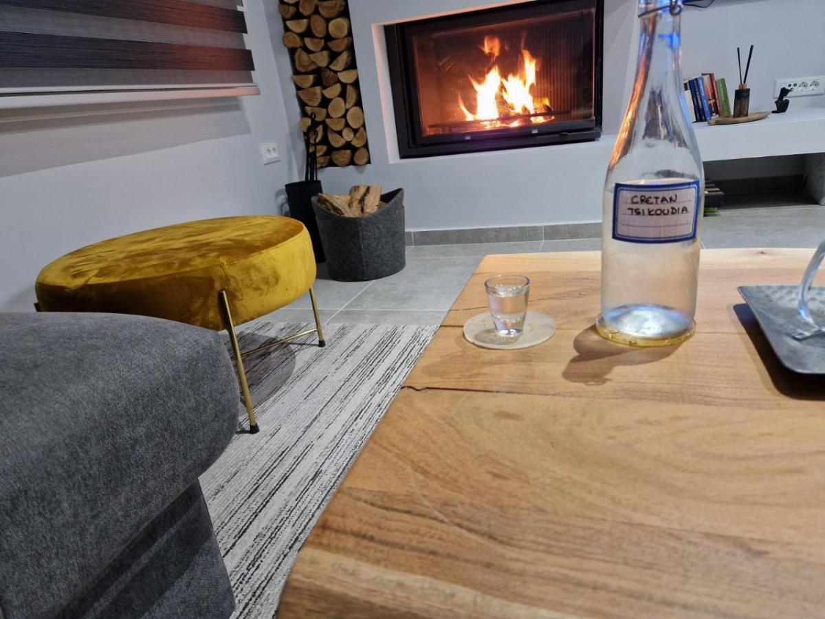 Damona 2Br Luxury Home With Garden - Κοντά Στο Κέντρο Iraklion Buitenkant foto